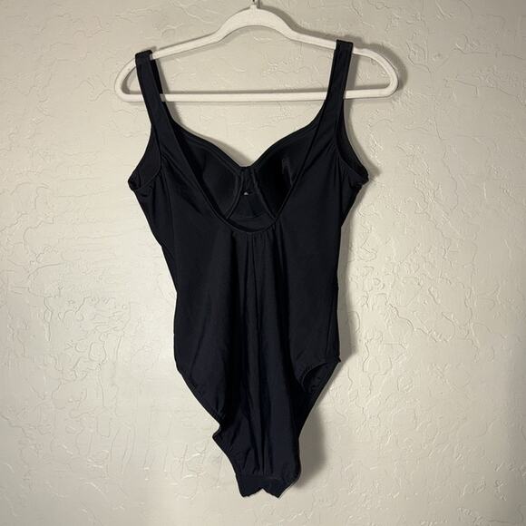 Miracle suit black one piece scoop back swimsuit size 14 - Picture 3 of 8